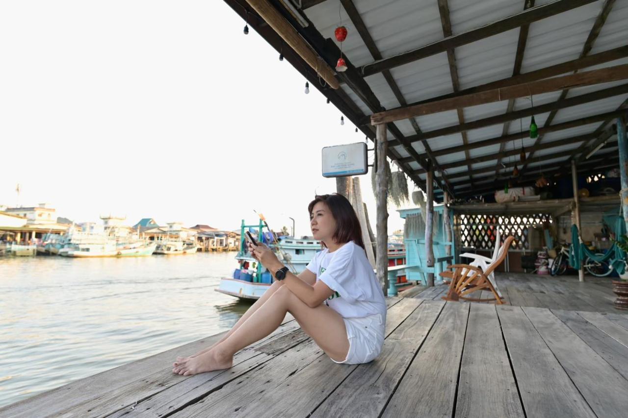 Rub Lom Chom Klong Homestay Chumphon Exteriér fotografie