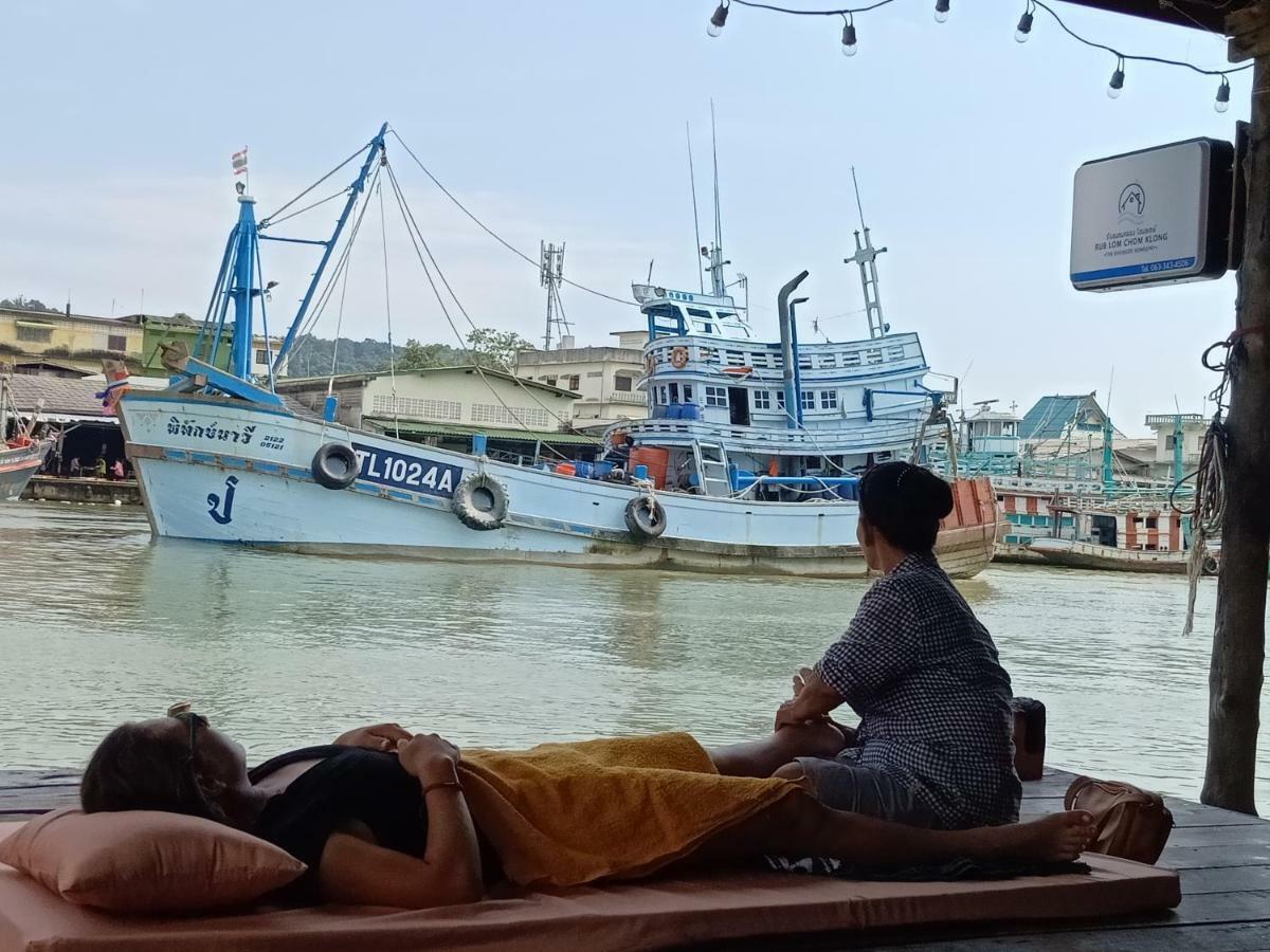 Rub Lom Chom Klong Homestay Chumphon Exteriér fotografie